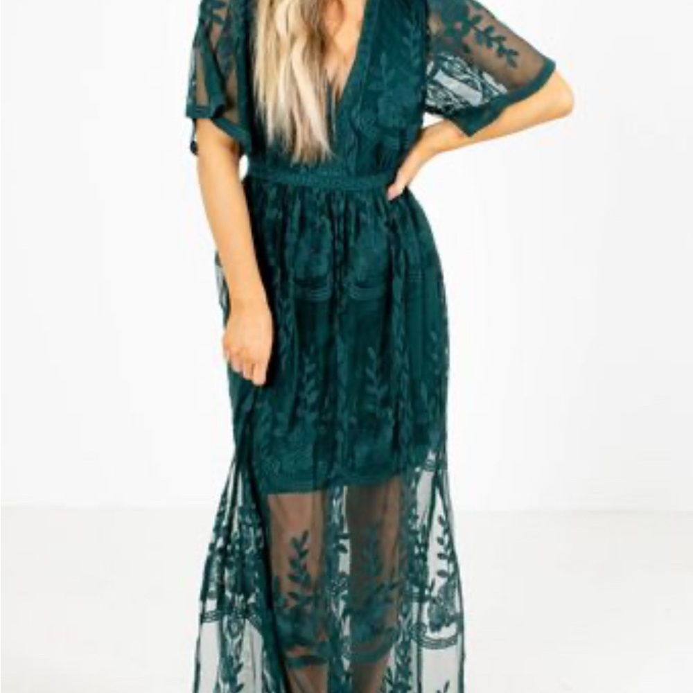 Elegant Teal Lace Maxi Dress